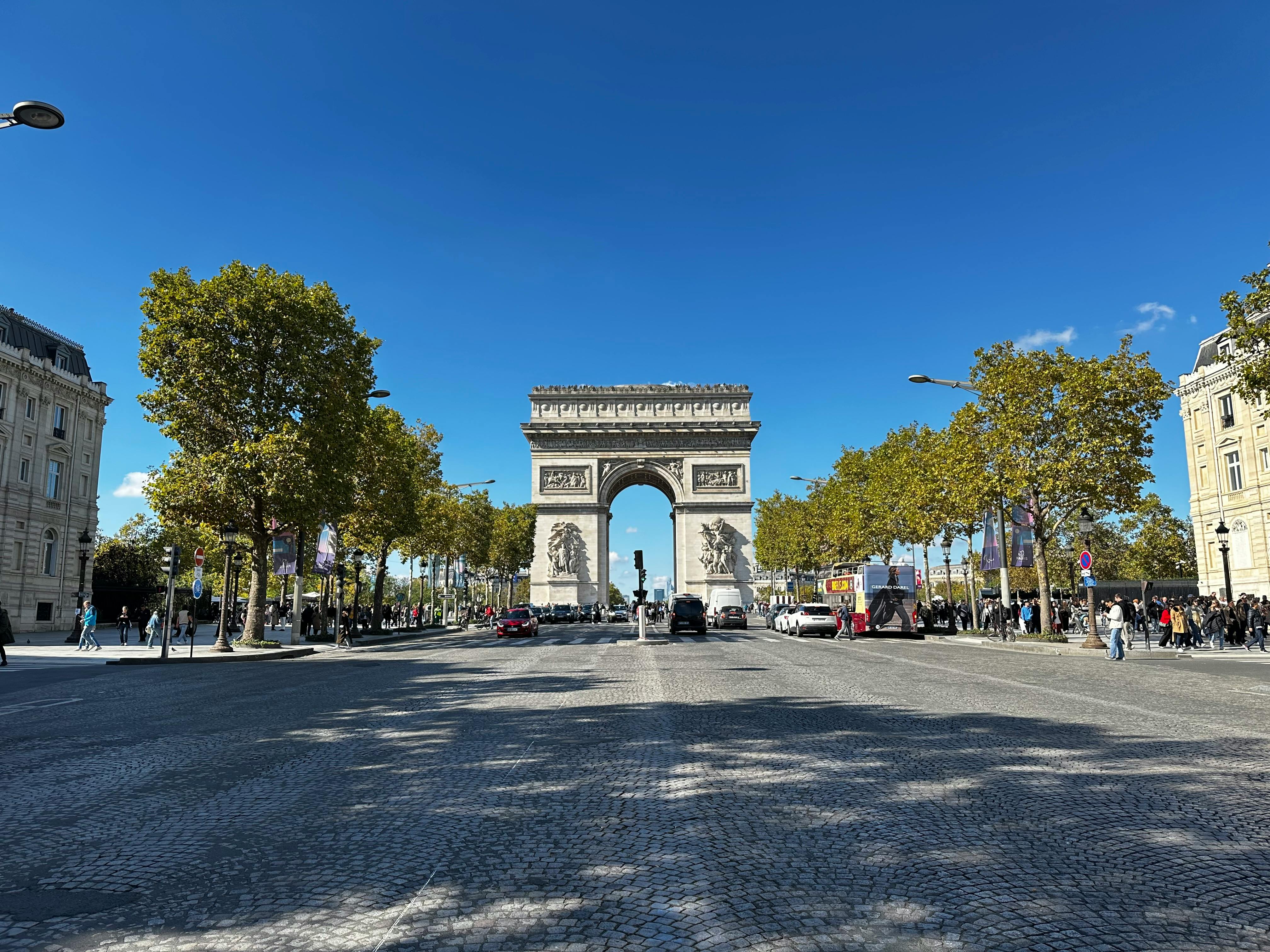 16 Amazing Things to do in Paris